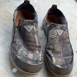 Men’s PFG shoes. Size 11. Good condition just needs to be washed.